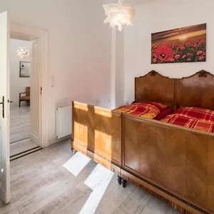 Apartment Mehringdamm 