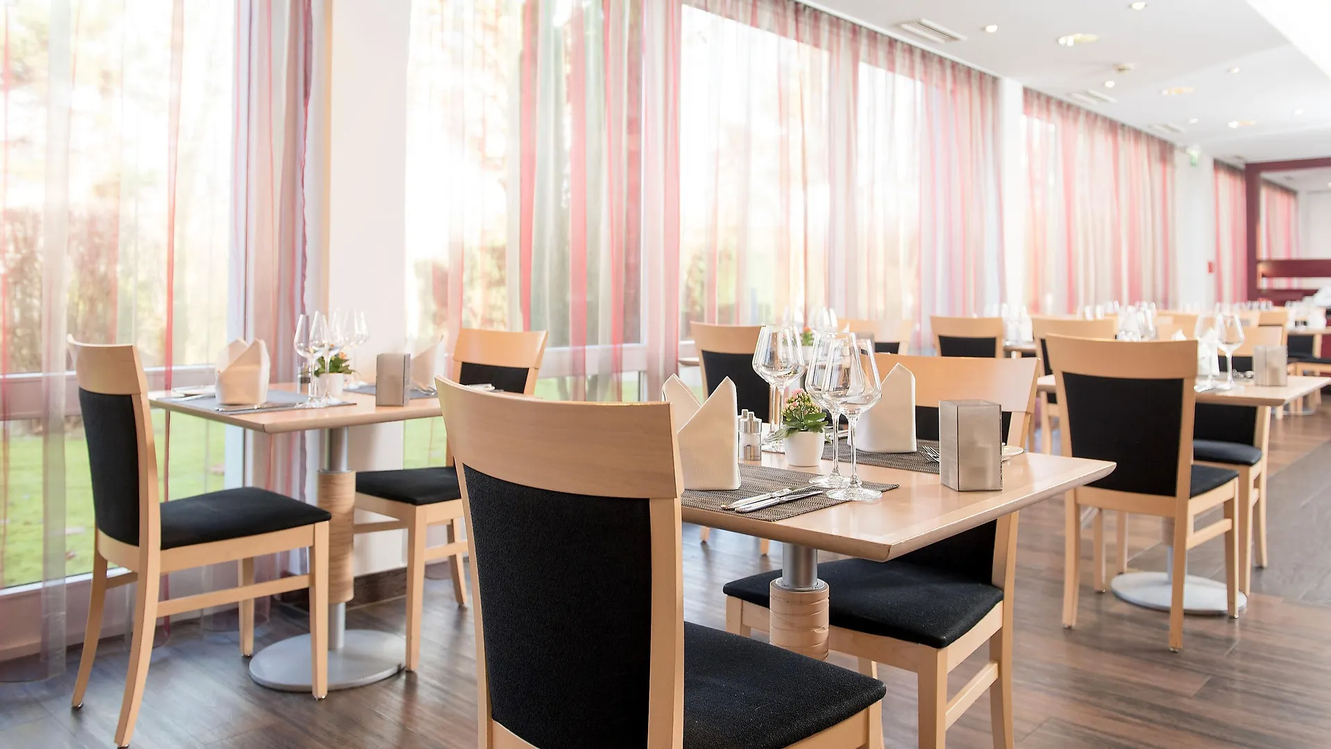 Mercure Hotel Düsseldorf Süd 4*,  Deutschland